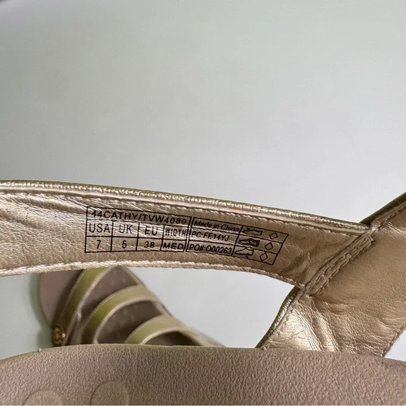 Vionic Cathy Triple Strap Sandal gold metallic size 7 - Picture 10 of 10